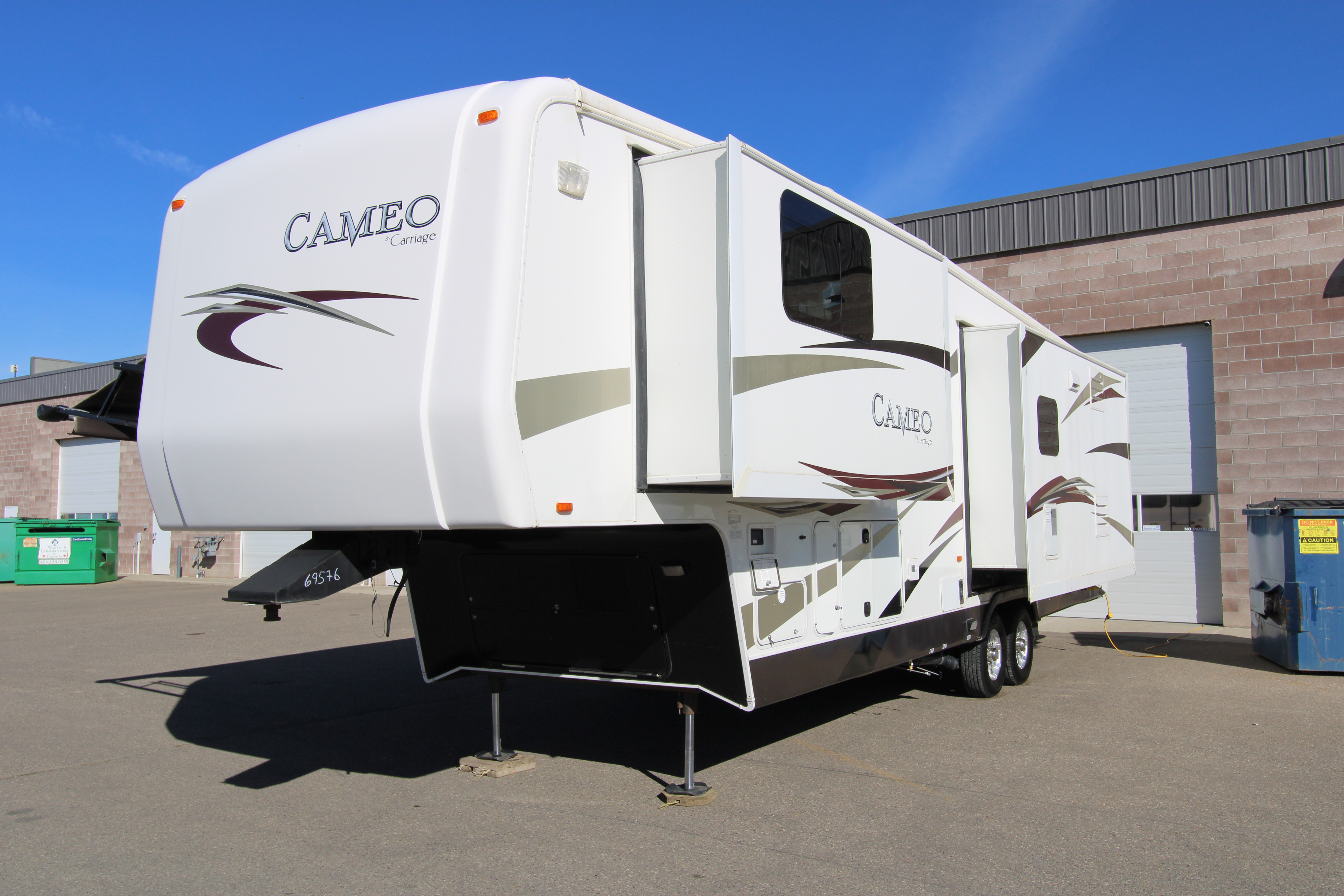 2011 CARRIAGE CAMEO 35SB3 ALL WEATHER COACH $39900 SALE $36900